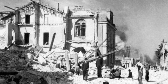 7 aprile del 1944 Treviso venne bombardata dagli alleati 7 aprile del 1944 Treviso venne bombardata dagli alleati